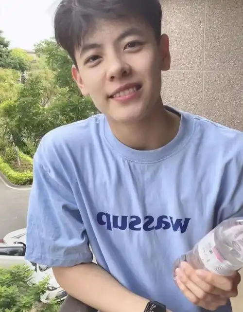 奥运女将神颜多杨舒予刘灵玲撞脸刘雯徐冬冬,孙一文更能打
