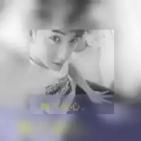 双影情侣黑白头像恩爱幸福的小情侣
