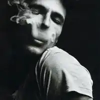 谁会无缘无故的爱上吸烟
