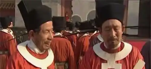 宋朝官员脖子上挂的白圈是啥并非为了装饰,而是为了保命
