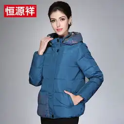 穿出年轻好气质中老年服装搭配技巧
