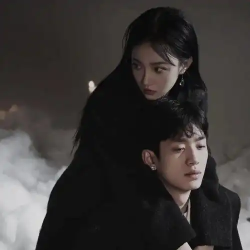 百看不厌的情侣头像
