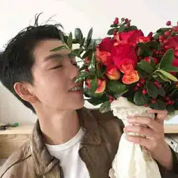 有这个情侣头像的另一半吗有的发一下谢谢
