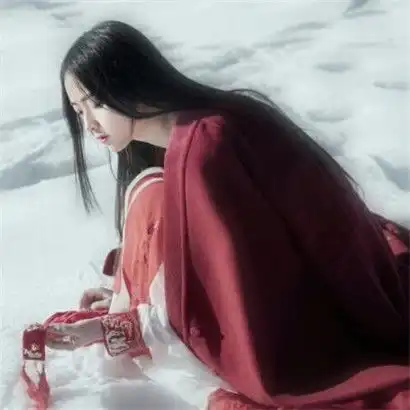 古风微信头像女生真人,唯美气质现代女人的美丽
