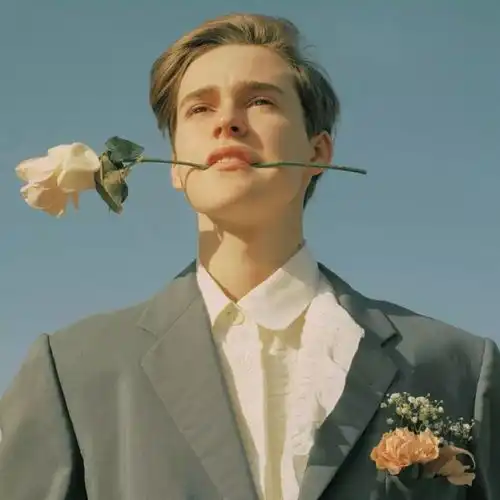 头像丨男生我确实怦然心动了
