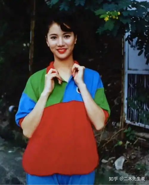 千禧年之后,再也没有这么有韵味的港风美女们
