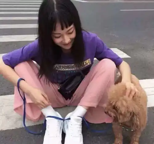 幽默笑话为了生二胎,老婆和我吵架,老爸和老妈也和我吵架
