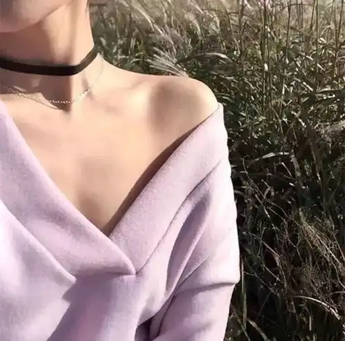 女生头像早上第一个想到的是你
