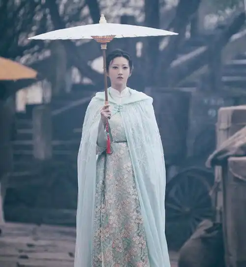 司藤剧组细节控实锤除了景甜口红色号,连张彬彬车牌号,都灌满糖
