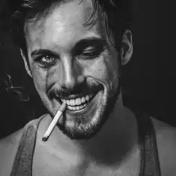 头像大叔熟男请进来
