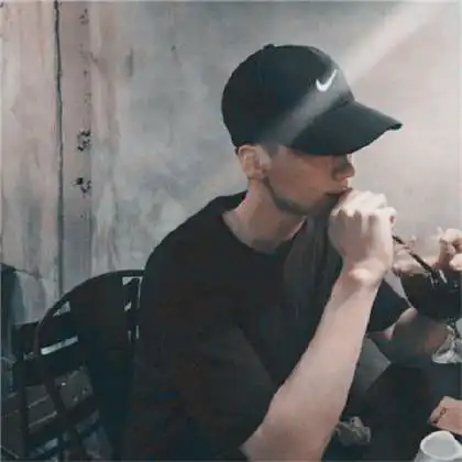 阿宝色系帅哥哥来上一波,男生快手头像高冷帅气
