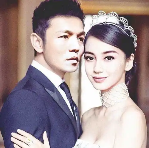 黄晓明官宣离婚,男星换脸其结婚照发文表白baby充满希望
