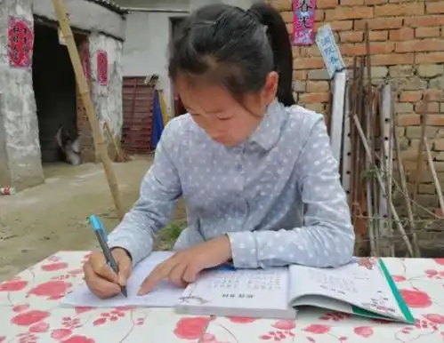 学霸孙女高考成绩47分,爷爷请求重查卷子,看到卷子后流出眼泪

