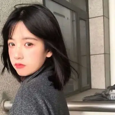 撕心裂肺的扎心文案我的江南有雨,落不到你的长安
