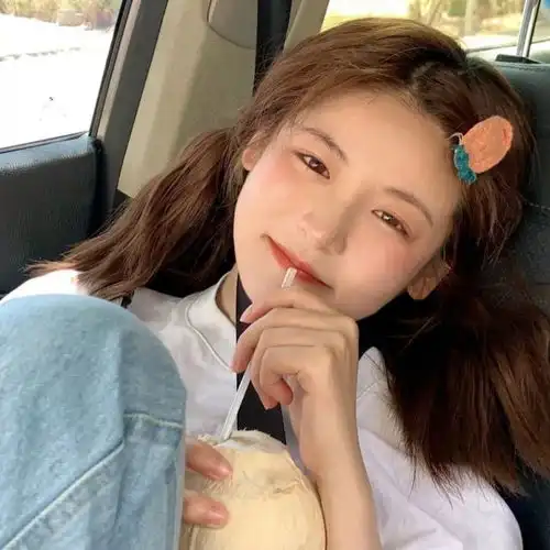 甜美风女生头像
