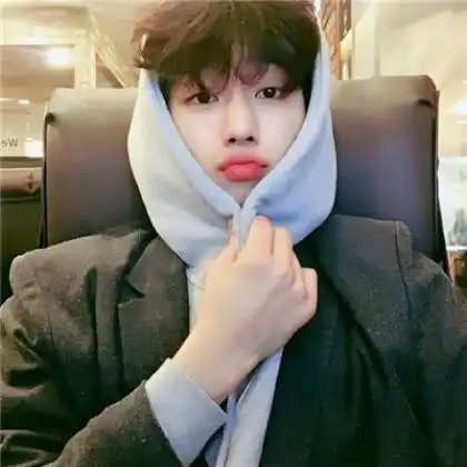 青涩男头像,阳光温暖男孩曾经的青涩少年
