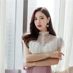 清新美女头像图片极品女模美腿诱惑图片
