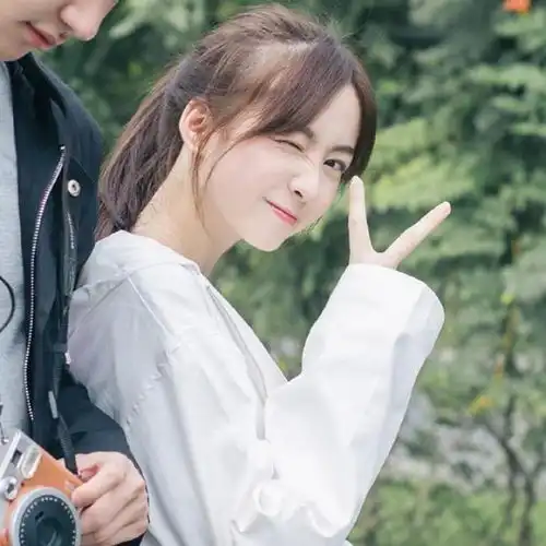 让男人上瘾的猫系女人是什么样的这五个特征,给我牢牢记住
