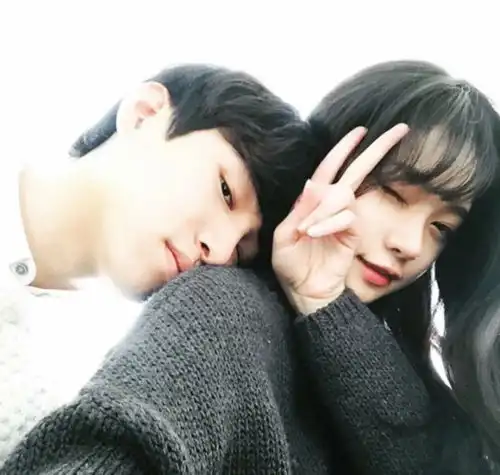 男朋友不喜欢你粘着他,你会怎么办
