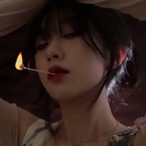 文案欲落的樱花终究等不到富士山的日落
