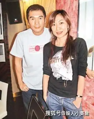 情场浪子方中信,与最丑港姐相恋24年0绯闻,57岁变身温情奶爸
