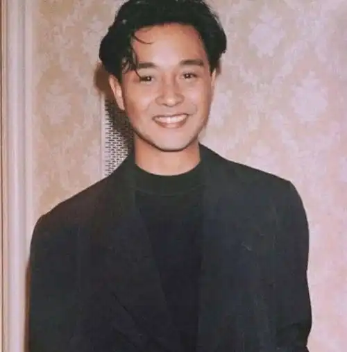 6位痛苦自杀的明星,一个比一个凄惨,最大47岁,最小25岁
