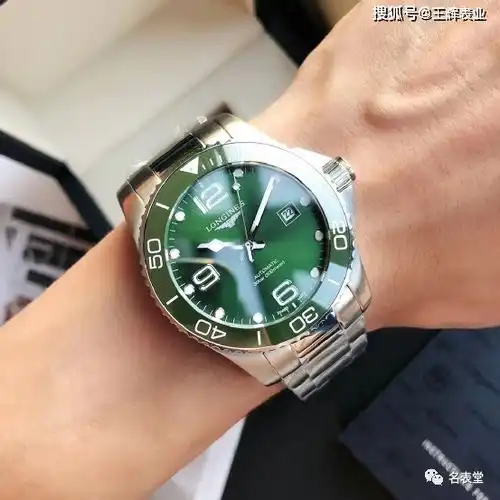 浪琴康卡斯的是什么档次和劳力士比起来,谁更适合年轻男士搭配
