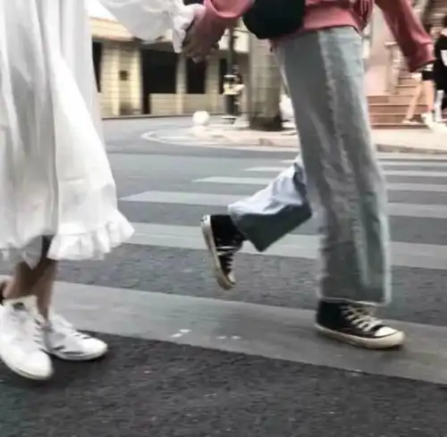 和小号必用甜甜情头
