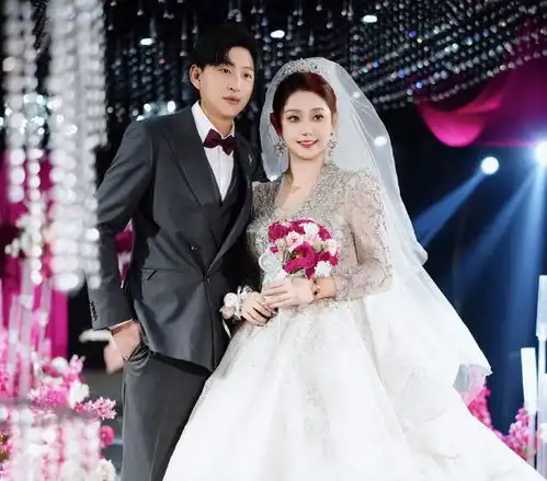 24岁女排美女结婚1米96帅气老公像男明星,郎才女貌挺般配
