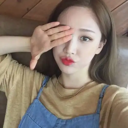 只有爱你入骨的男人,才会有这5个情不自禁的表现,藏都藏不住
