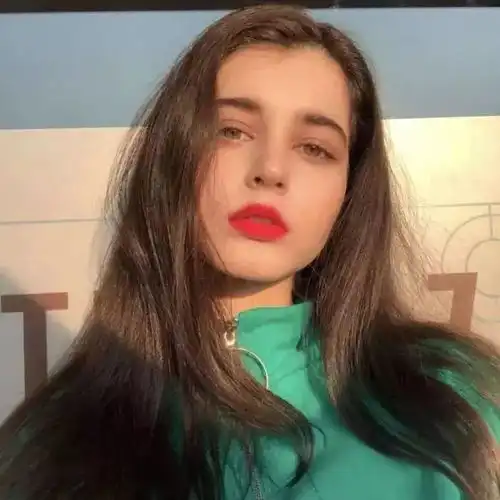 头像壁纸爱是一场久别重逢的旅行
