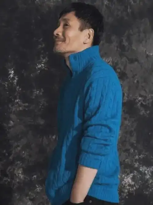 江珊藏了9年的二婚老公原来是他53岁气质儒雅太有男人味
