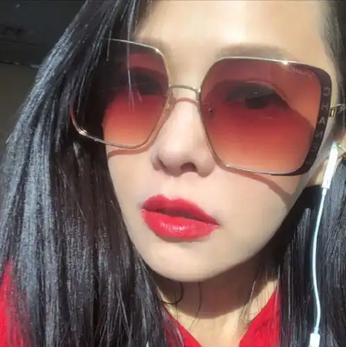 网友讽刺伊能静50岁自称美少女,罗志祥却被赞纯情
