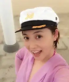 谢晖前妻和小7岁快男车震衣衫不整转移酒店开房
