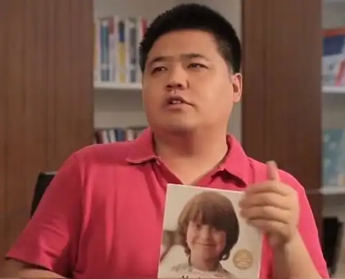 男孩只和妈妈亲近,易把男孩养成女孩样李玫瑾养儿有三忌孩子
