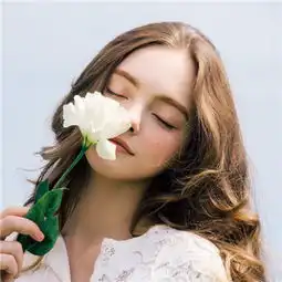 欧美气质女头像高清大图微博微信qq都可以直接用哦
