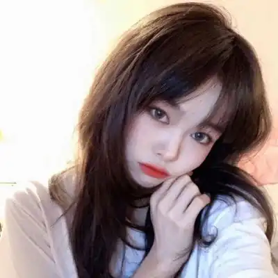 于泽成熟稳重个性微信时尚女头
