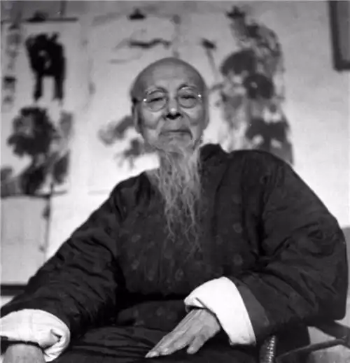女子带齐白石画去鉴宝,专家却说是赝品,她齐白石是我爷爷
