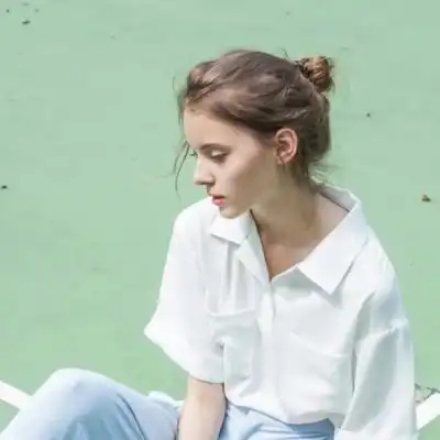 欧美女头像高冷忧郁,别让梦想只停留在梦里
