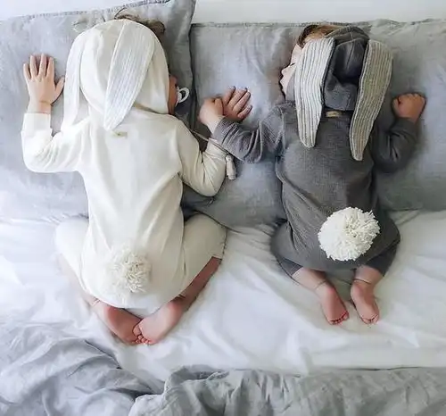 4岁儿子看到我和老公性生活,模仿这个动作,让人尴尬脸红
