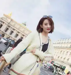 短发在来点慵懒的女生有多酷,你确定不要
