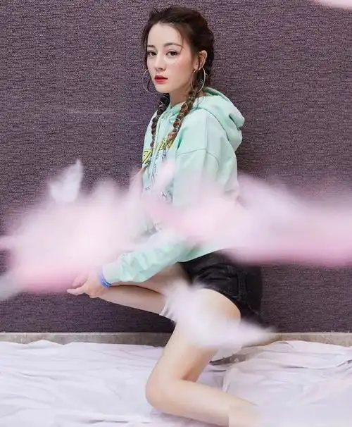 这样的迪丽热巴你见过吗
