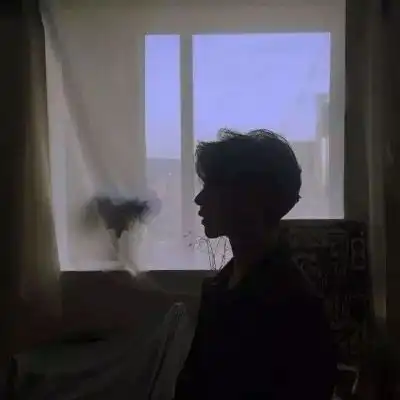 男头身边碎碎念念的人也要成为男生头像我要个性网
