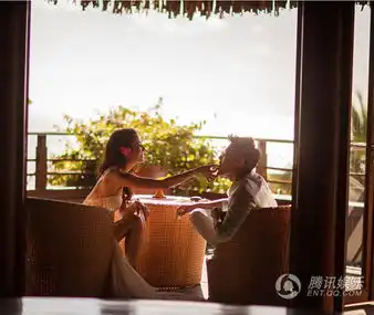 佟丽娅陈思诚结婚照曝光海滩幸福漫步
