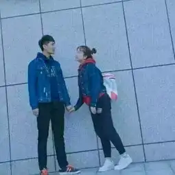 在线等情侣头像的另一半
