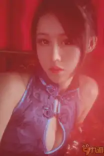 小心我的暗器哟剑网三唐门旗袍美御姐
