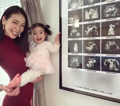 日本辣妈产后风情万种,身材性感迷人,网友不像有孩子的样
