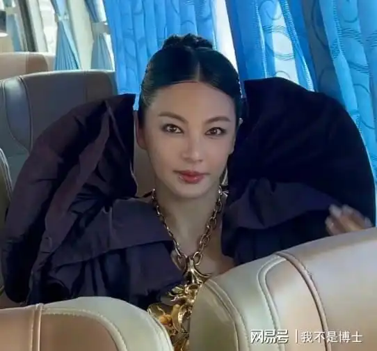 10位女明星红毯翻车大盘点,她们敢穿咱都不敢看,蝎子精出场了
