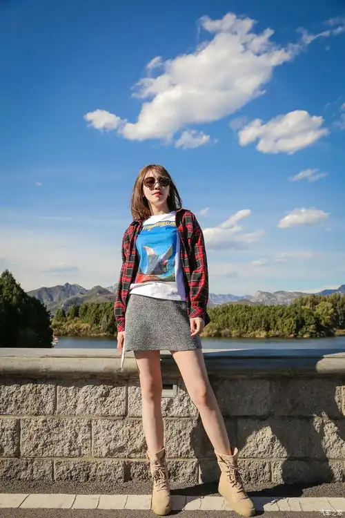 东北长腿大妞赴京探亲,却收获意外惊喜吉利帝豪gse魅力何在
