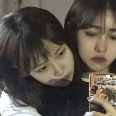 优质闺蜜头像你的温柔陪的上偏爱和例外
